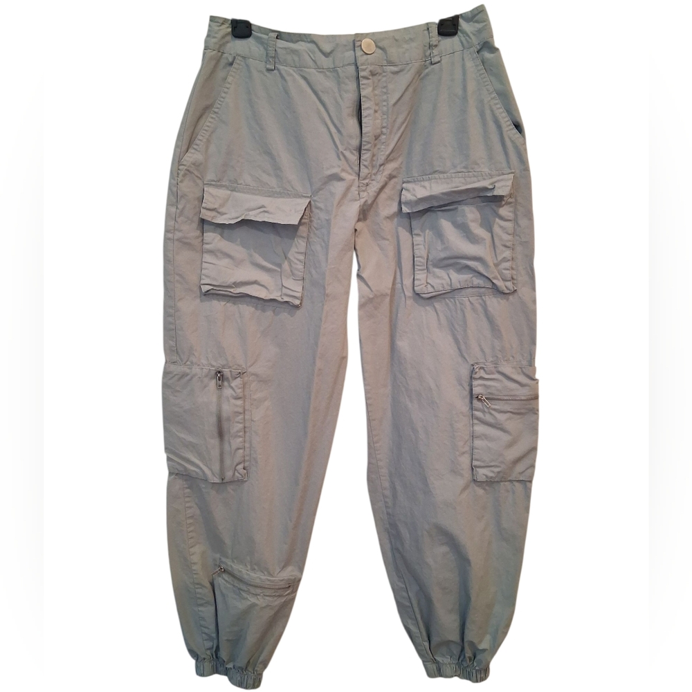Rue21 Gray Ankle Cropped Pants with Utility Design